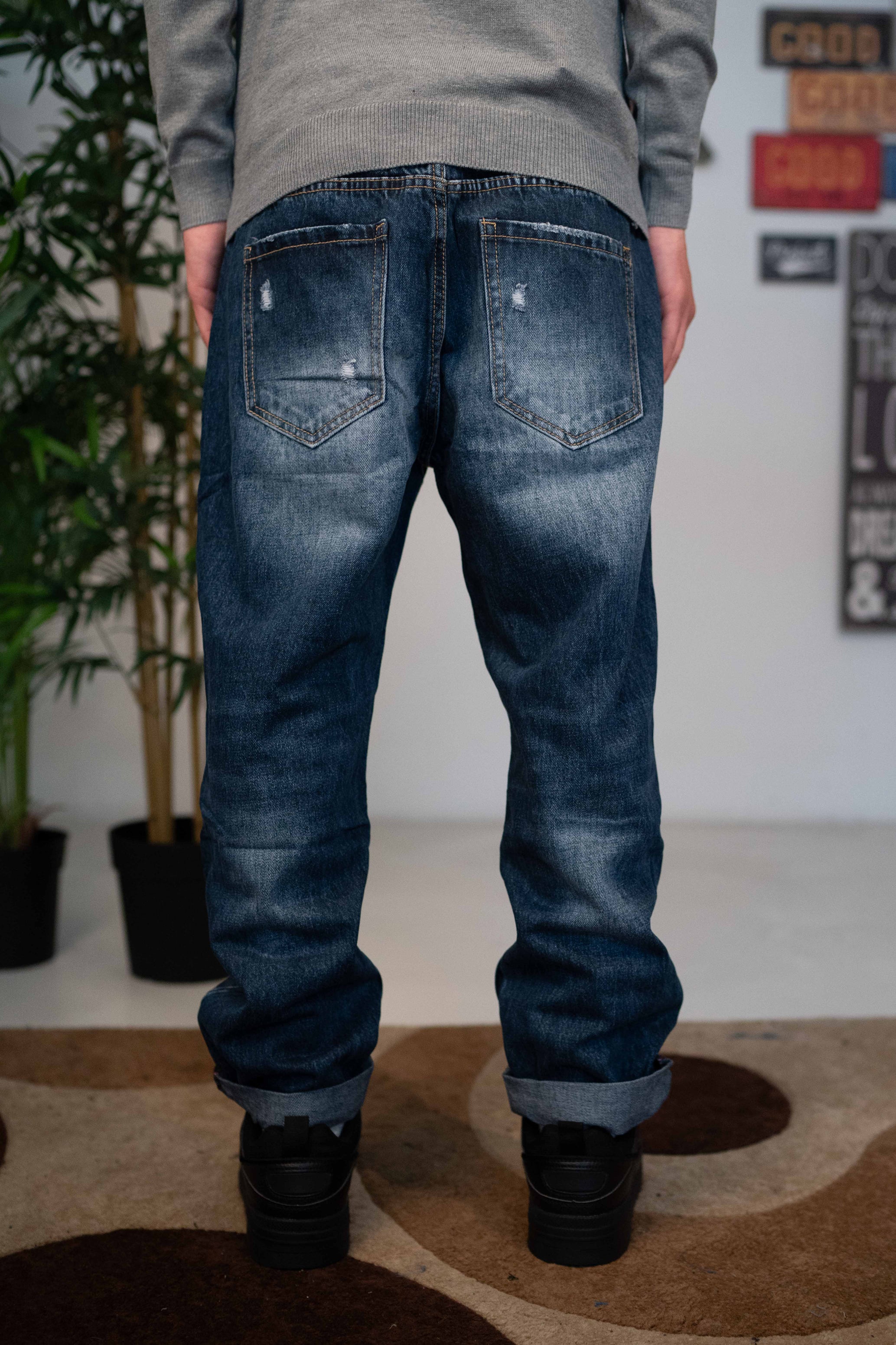 Jeans Blu con rotture