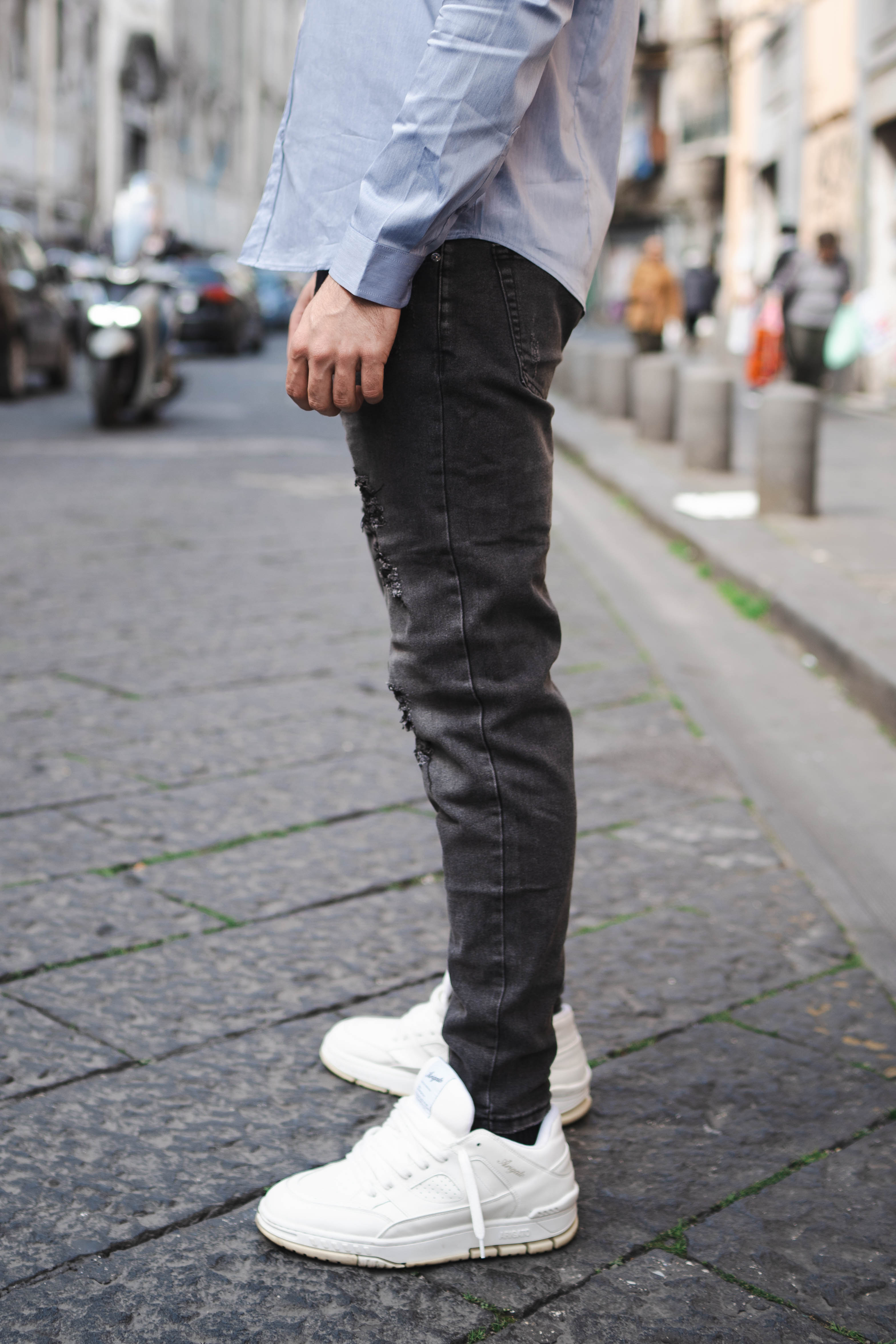 Jeans Grigio con rotture